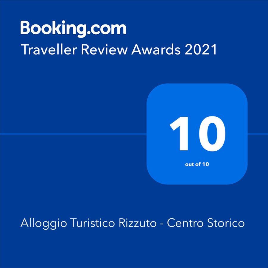 Alloggio Turistico Rizzuto - Centro Storico Bracciano  Luaran gambar